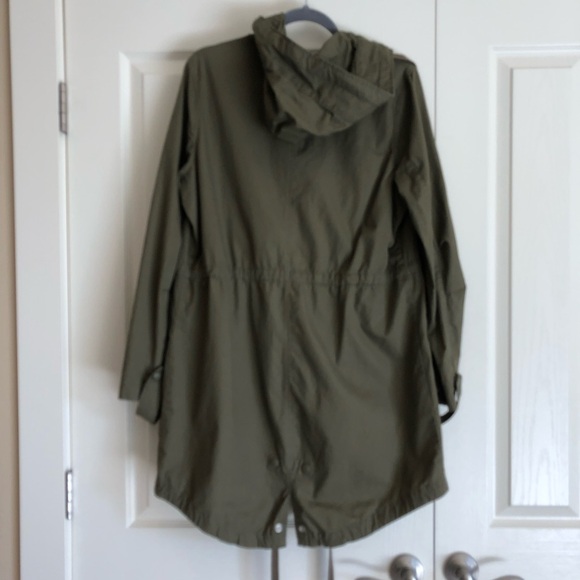 Piperlime Lightweight Hooded Jacket - Picture 3 of 11